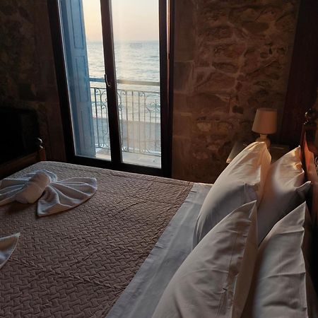 Volakas Beachfront Suites Rethimno Eksteriør billede