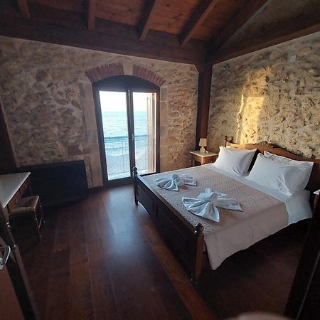 Volakas Beachfront Suites Rethimno Eksteriør billede