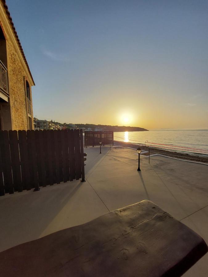 Volakas Beachfront Suites Rethimno Eksteriør billede