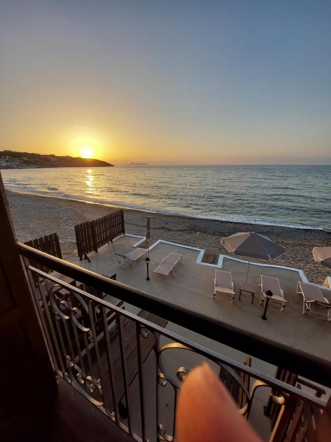 Volakas Beachfront Suites Rethimno Eksteriør billede