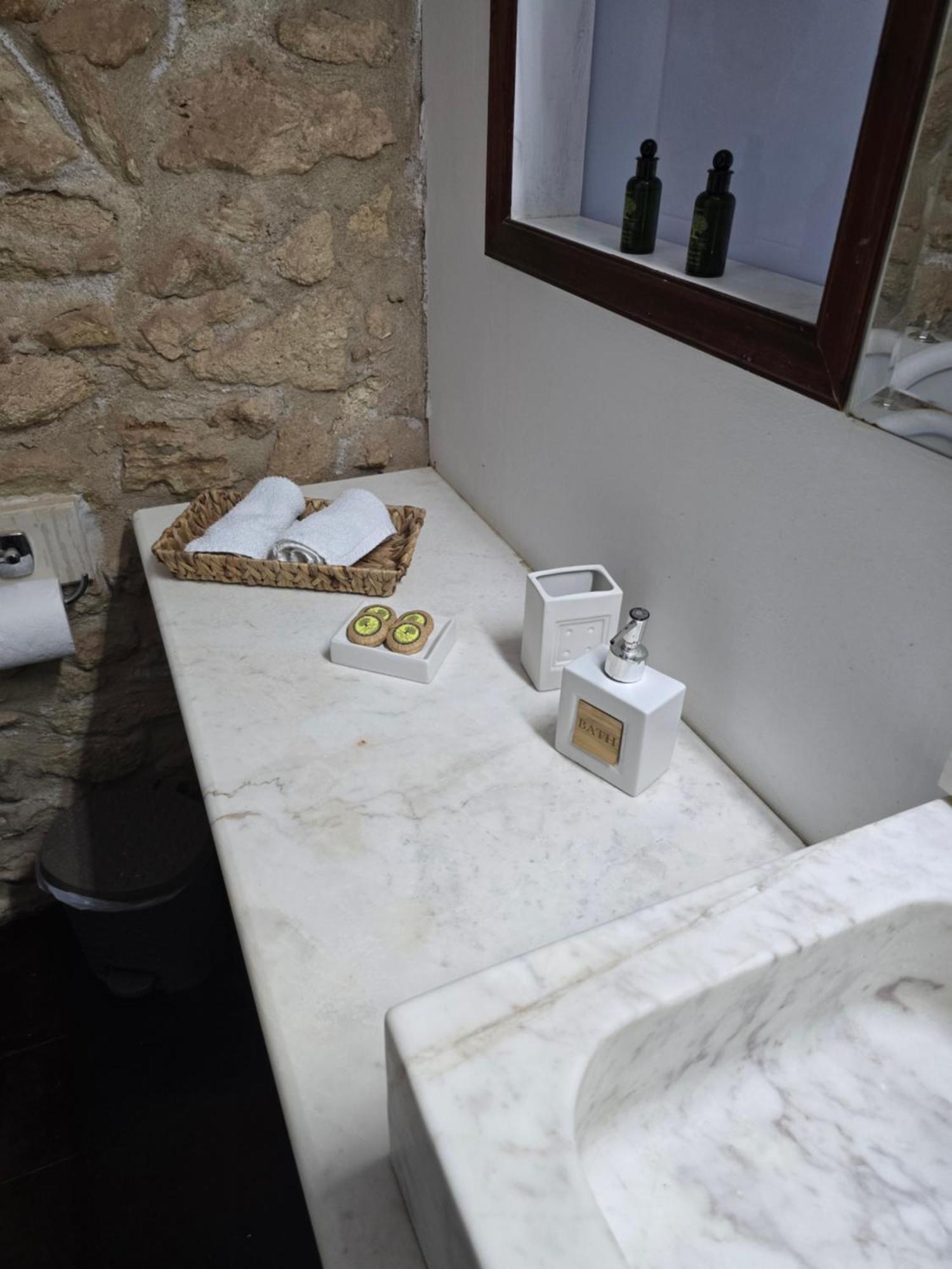 Volakas Beachfront Suites Rethimno Eksteriør billede